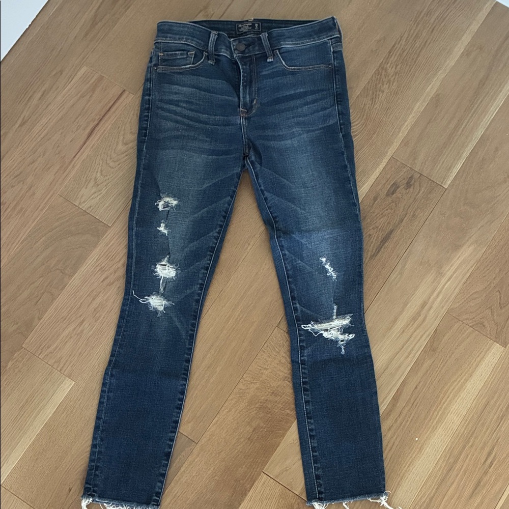 Abercrombie & Fitch Dark Blue Distressed Skinny Jeans Size 0